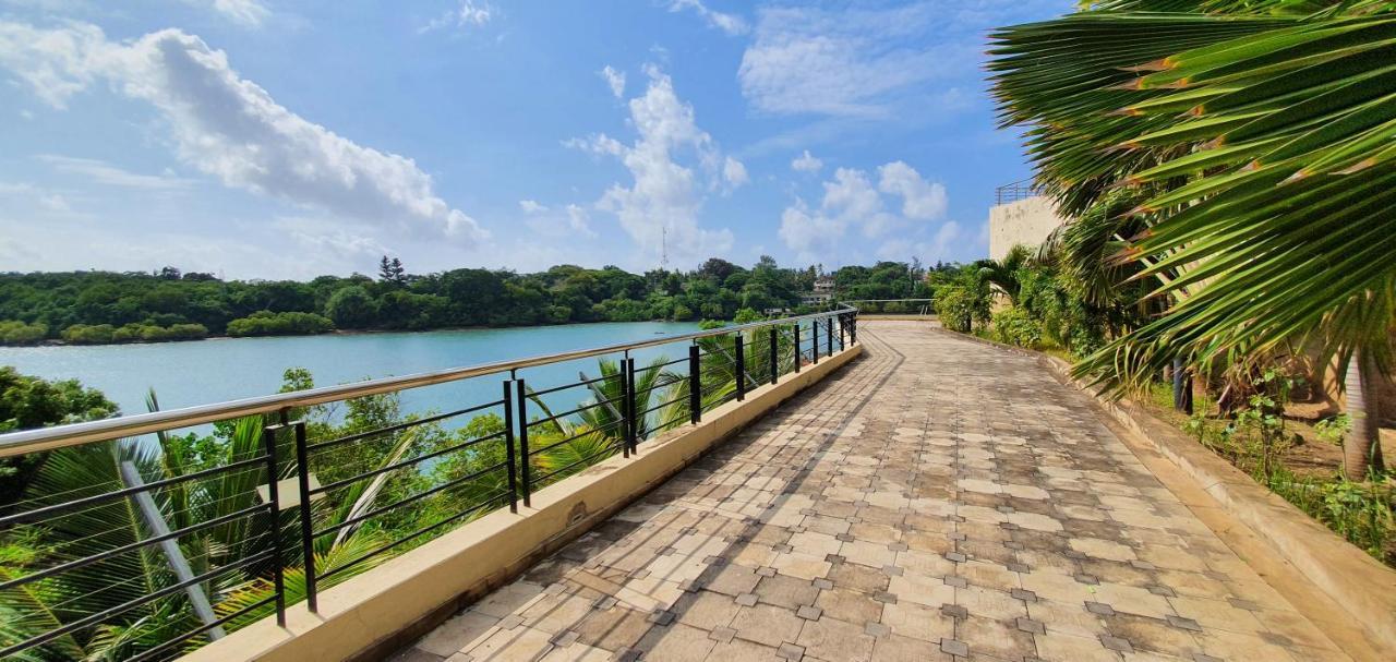 Penthouse Five - The Beautiful 3Br En-Suite Apt Mombasa Kültér fotó