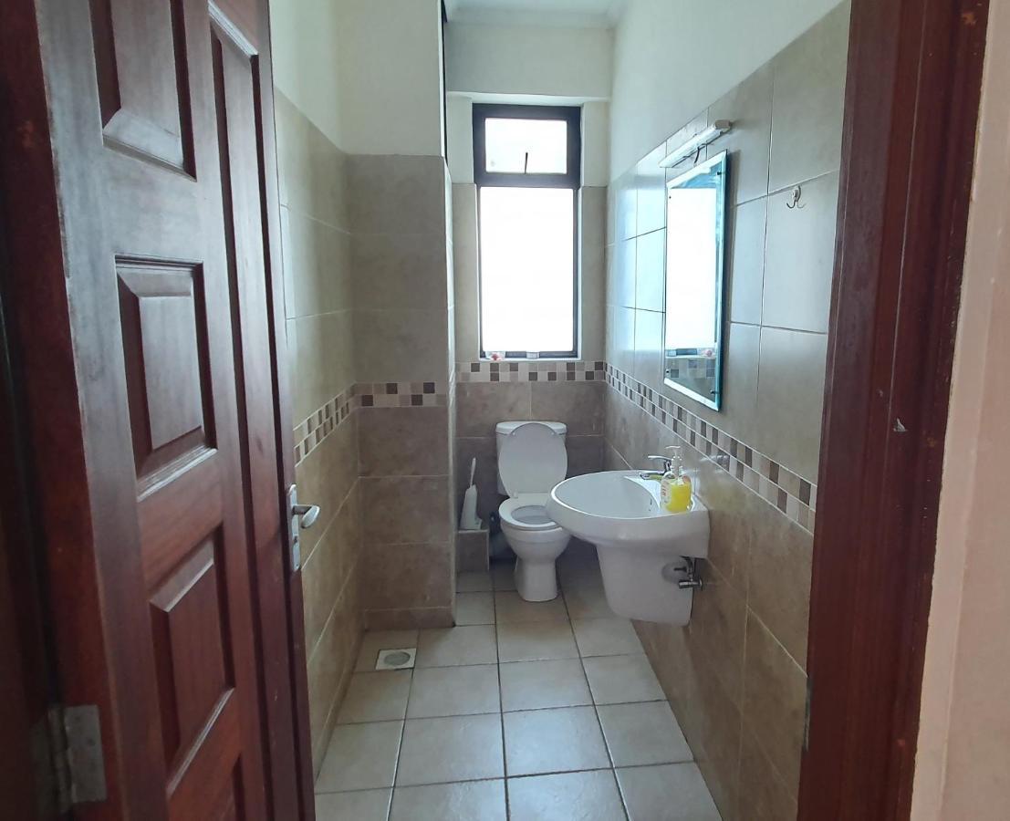 Penthouse Five - The Beautiful 3Br En-Suite Apt Mombasa Kültér fotó